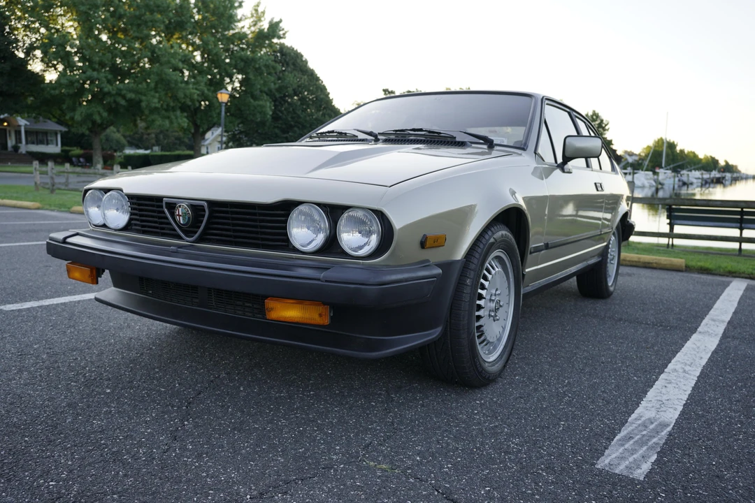 1986 Alfa Romeo Alfetta GT - Image 9 of 31