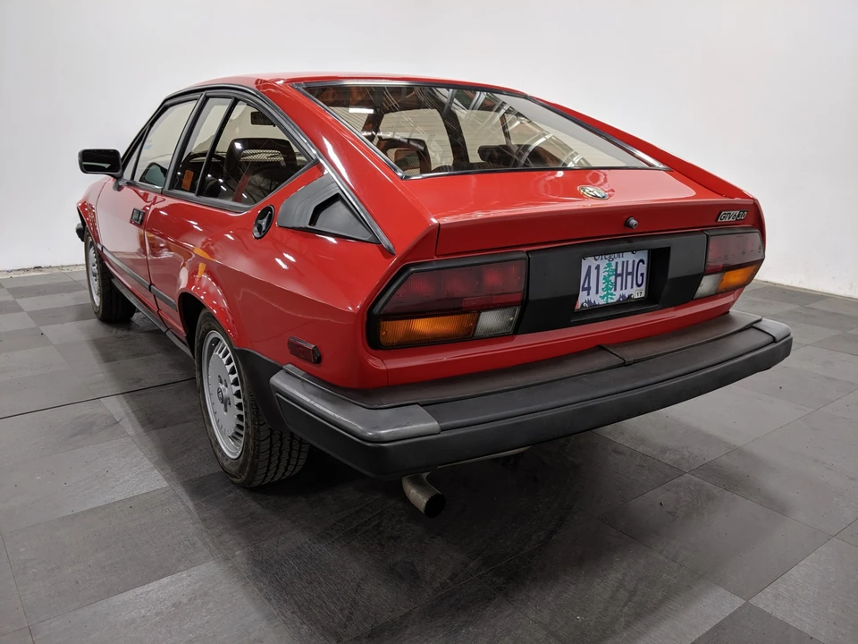 1986 Alfa Romeo Alfetta GT - Image 8 of 31