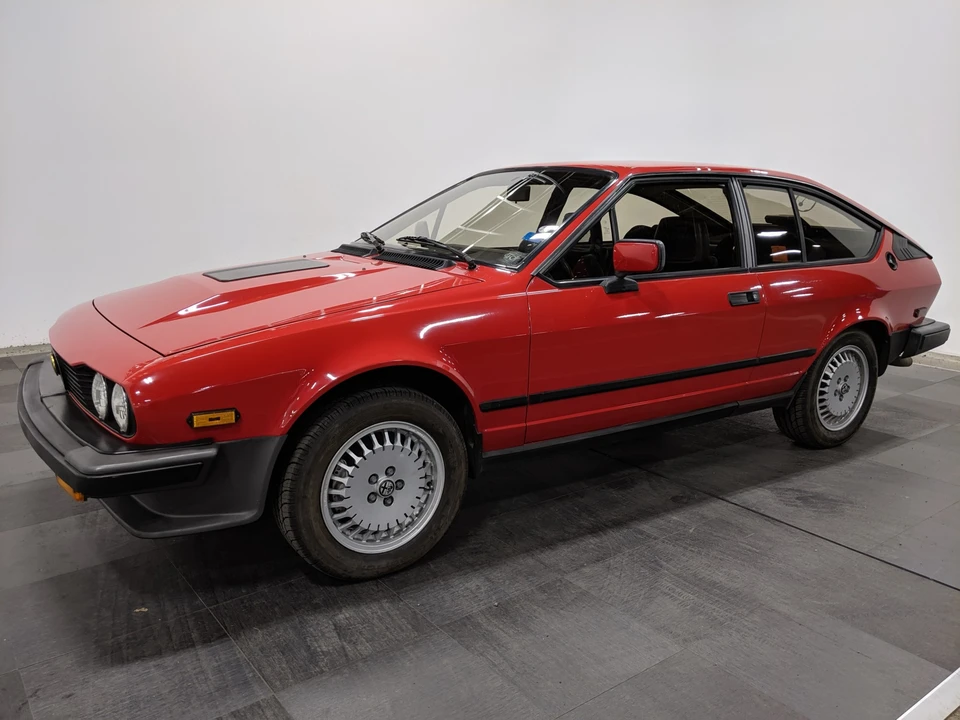 1986 Alfa Romeo Alfetta GT - Image 3 of 31