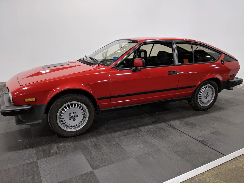 1986 Alfa Romeo Alfetta GT - Image 4 of 31