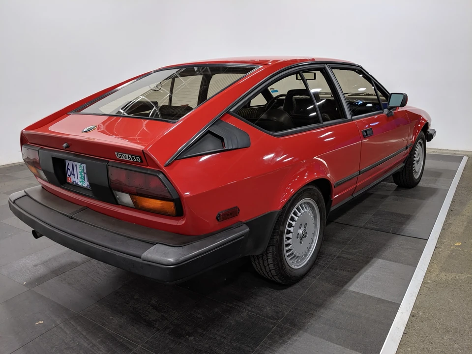 1986 Alfa Romeo Alfetta GT - Image 10 of 31