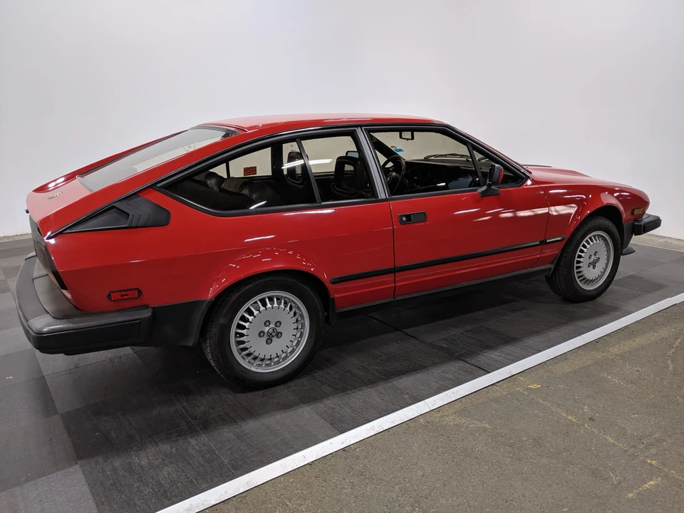 1986 Alfa Romeo Alfetta GT - Image 11 of 31