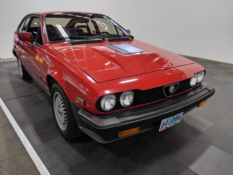 1986 Alfa Romeo Alfetta GT - Image 15 of 31
