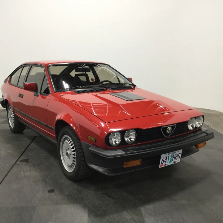 1986 Alfa Romeo Alfetta GT - Image 16 of 31