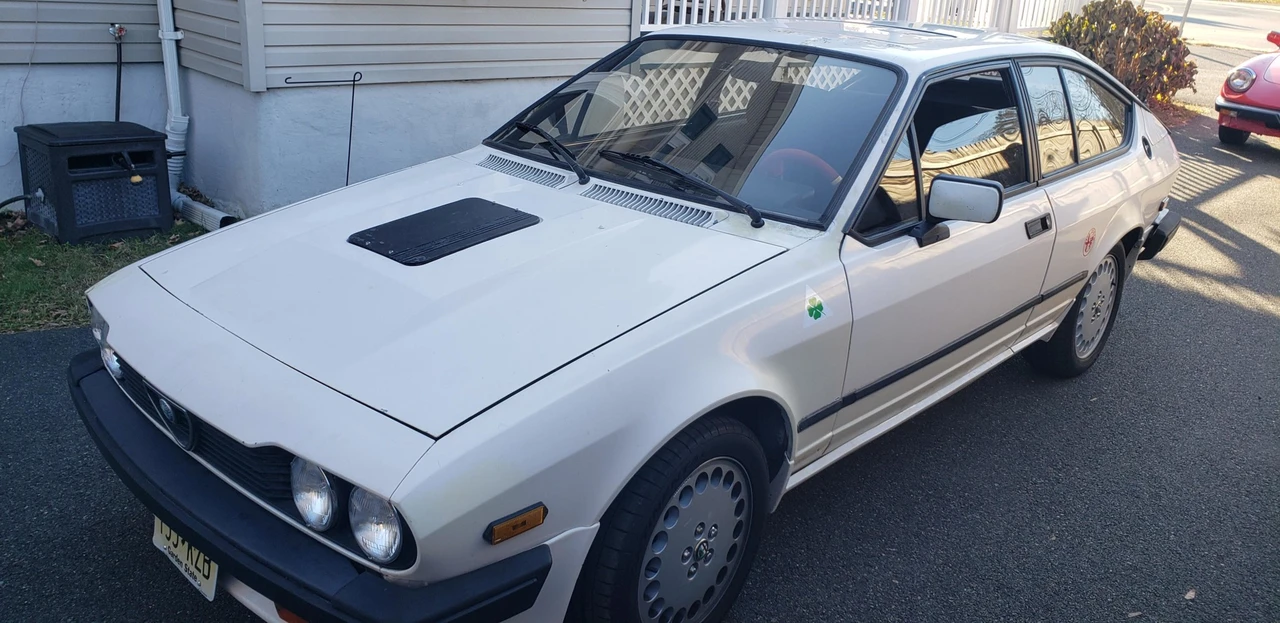 1986 Alfa Romeo Alfetta GT - Image 10 of 31
