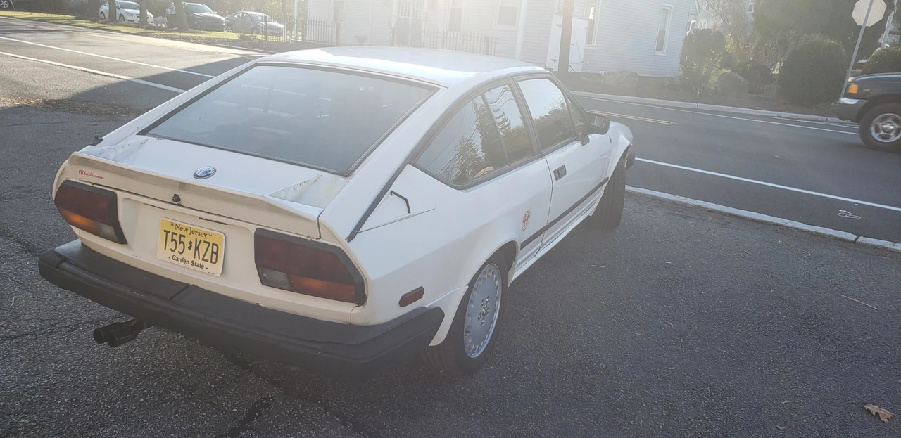 1986 Alfa Romeo Alfetta GT - Image 21 of 31