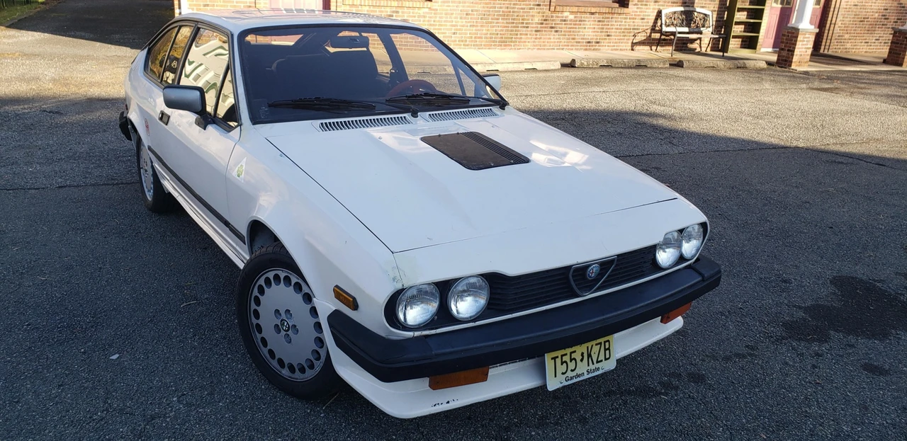 1986 Alfa Romeo Alfetta GT - Image 17 of 31