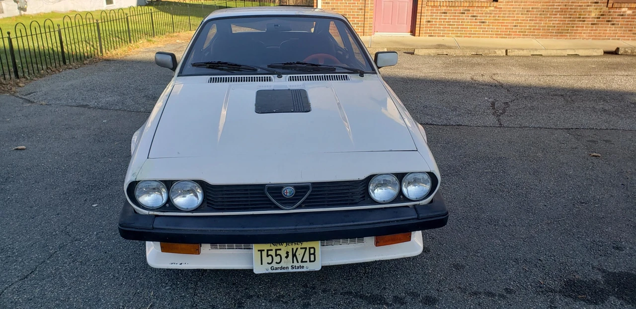 1986 Alfa Romeo Alfetta GT - Image 16 of 31