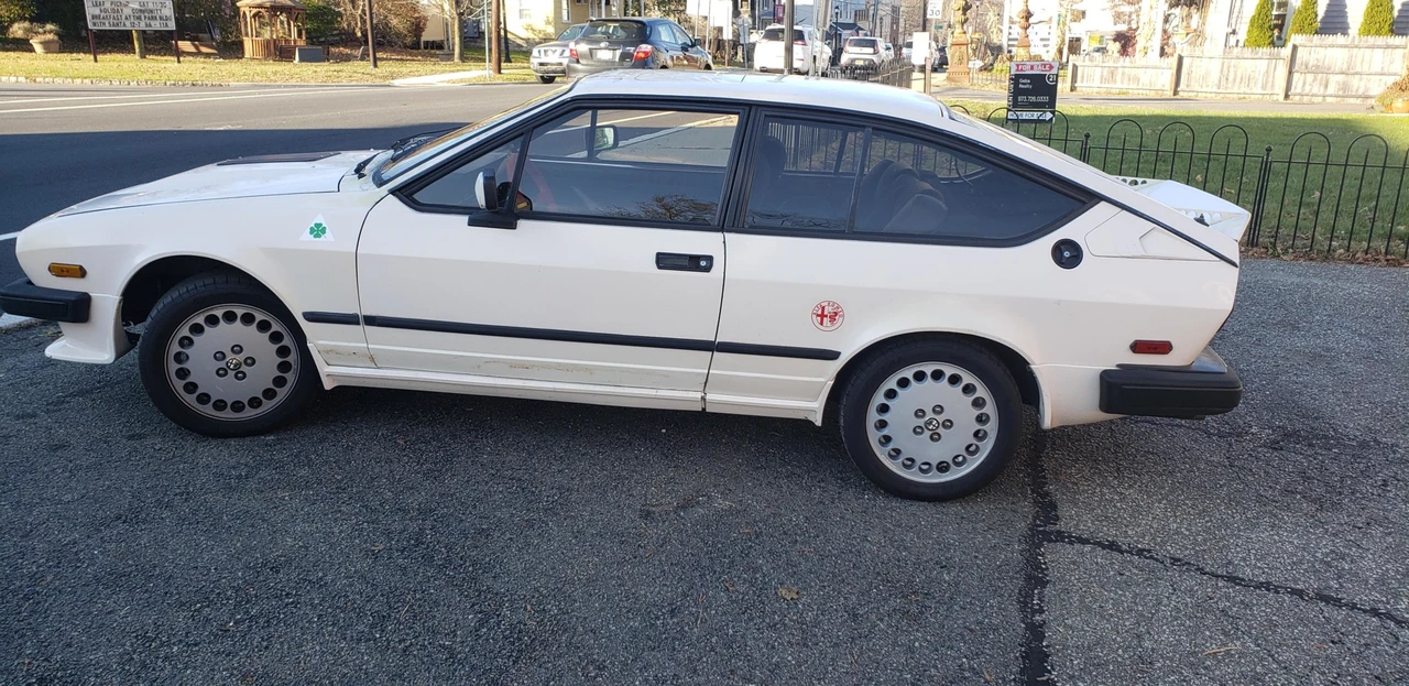 1986 Alfa Romeo Alfetta GT - Image 30 of 31