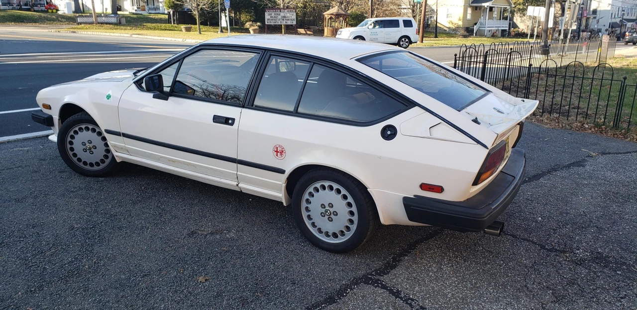1986 Alfa Romeo Alfetta GT - Image 31 of 31