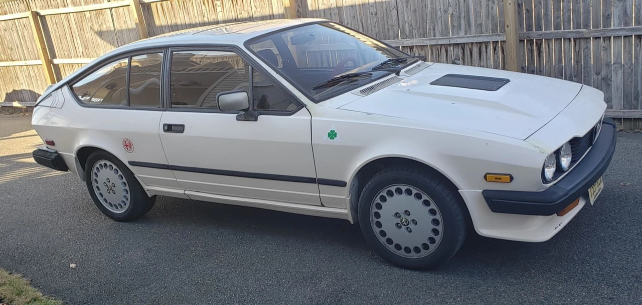 1986 Alfa Romeo Alfetta GT - Image 2 of 31