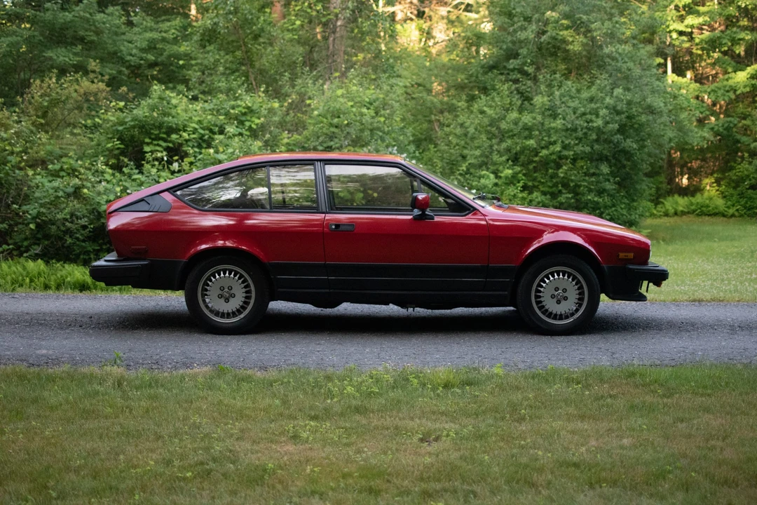 1986 Alfa Romeo Alfetta GT - Image 10 of 31
