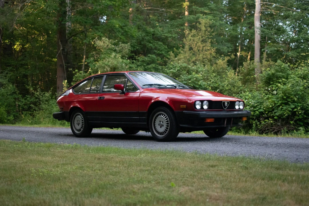 1986 Alfa Romeo Alfetta GT - Image 11 of 31