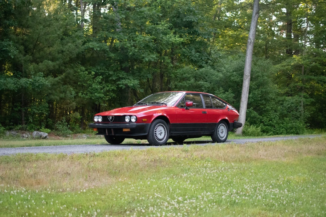 1986 Alfa Romeo Alfetta GT - Image 5 of 31