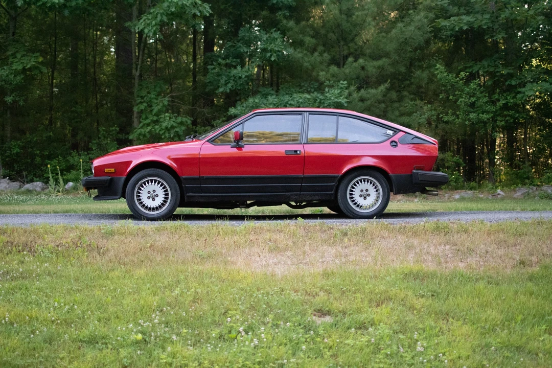 1986 Alfa Romeo Alfetta GT - Image 6 of 31