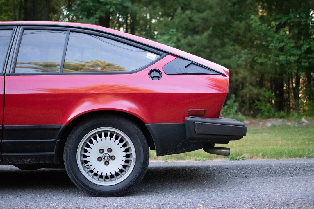 1986 Alfa Romeo Alfetta GT - Image 24 of 31
