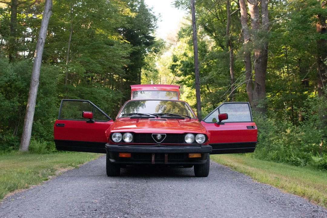 1986 Alfa Romeo Alfetta GT - Image 16 of 31