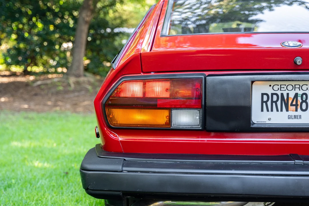 1986 Alfa Romeo Alfetta GT - Image 14 of 31