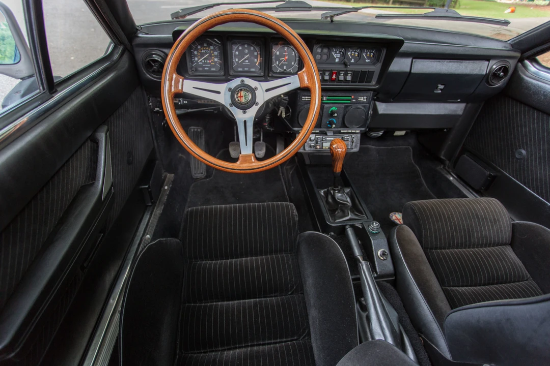 1986 Alfa Romeo Alfetta GT - Image 15 of 31