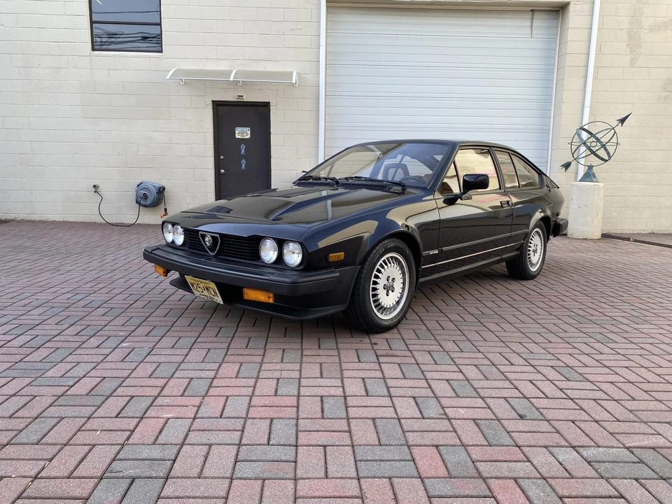 1986 Alfa Romeo Alfetta GT - Image 3 of 31