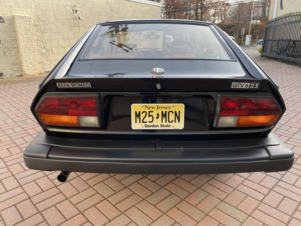 1986 Alfa Romeo Alfetta GT - Image 7 of 31