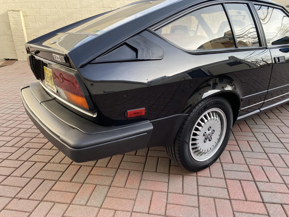 1986 Alfa Romeo Alfetta GT - Image 23 of 31