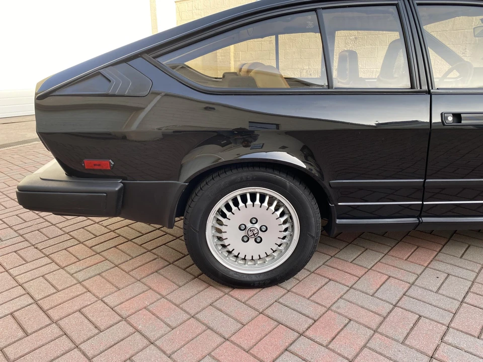 1986 Alfa Romeo Alfetta GT - Image 24 of 31