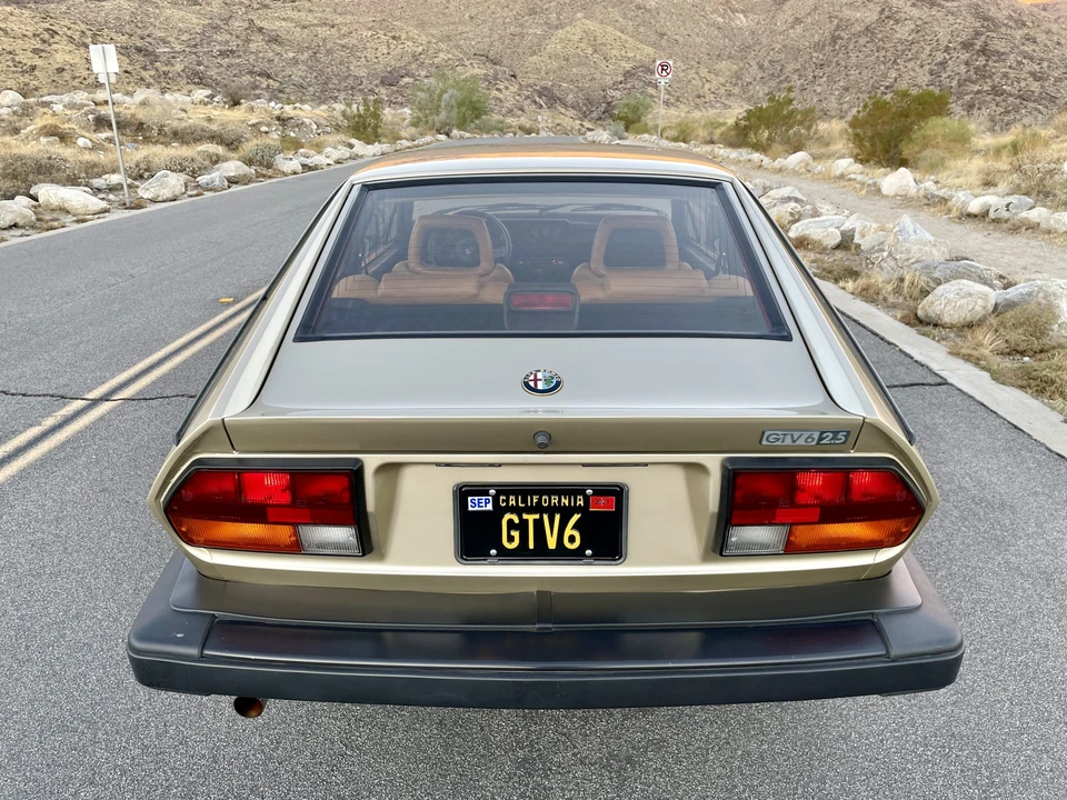 1986 Alfa Romeo Alfetta GT - Image 8 of 31
