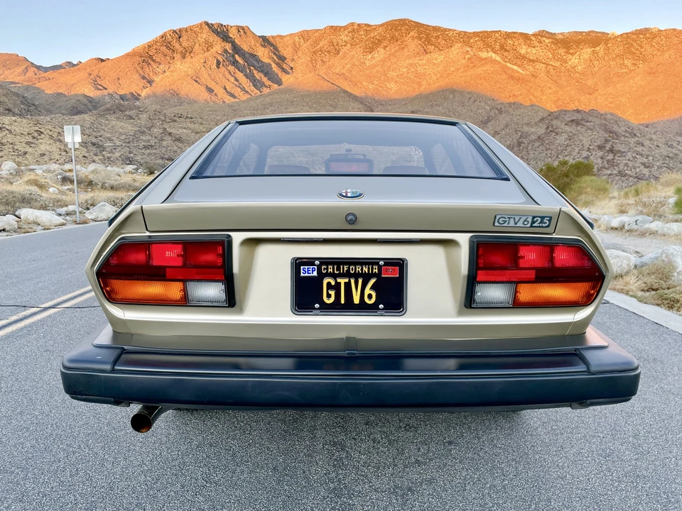 1986 Alfa Romeo Alfetta GT - Image 9 of 31