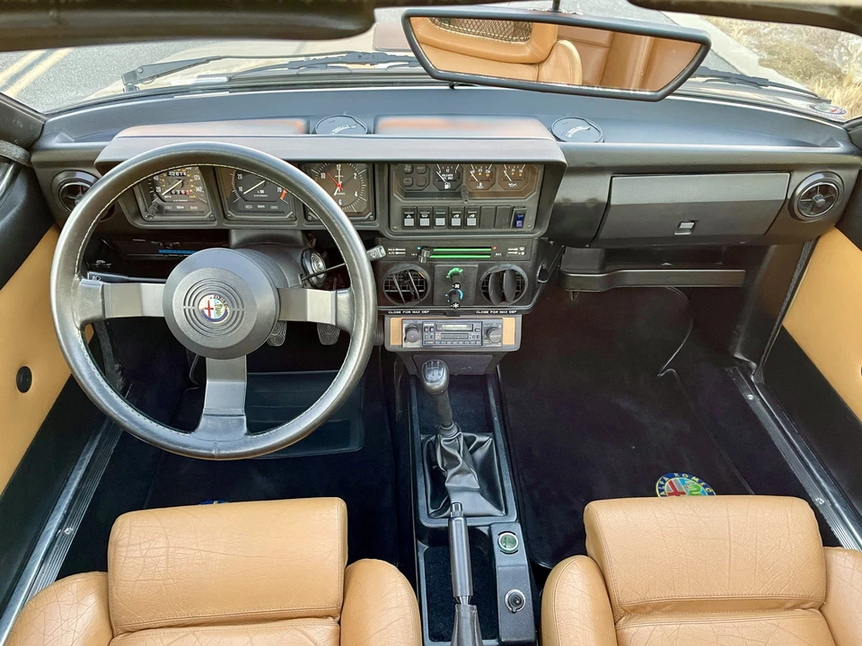 1986 Alfa Romeo Alfetta GT - Image 31 of 31
