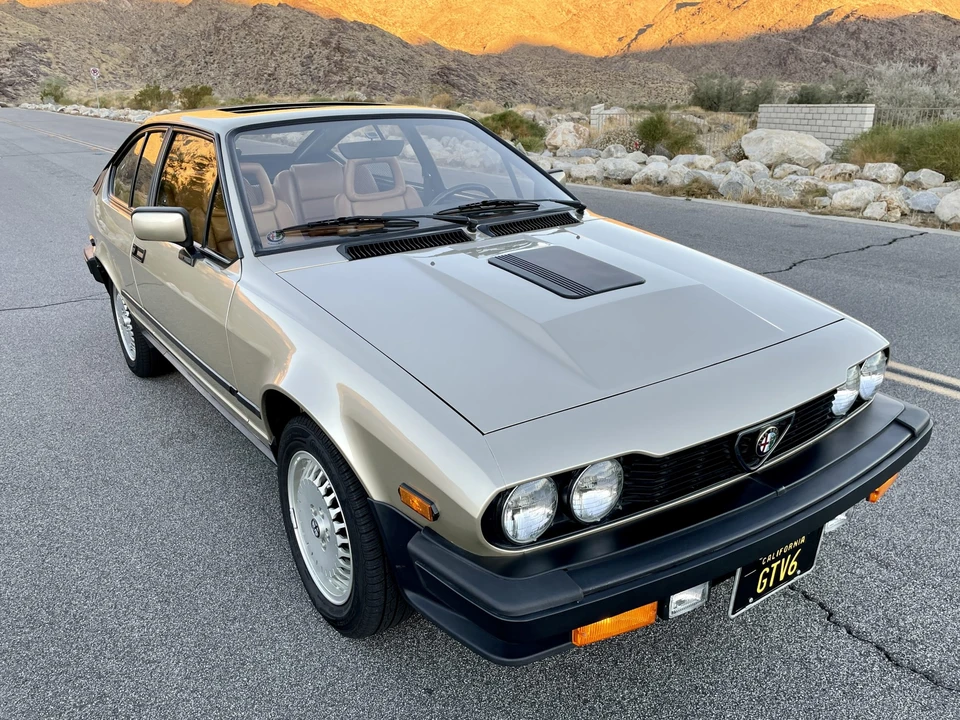 1986 Alfa Romeo Alfetta GT - Image 14 of 31