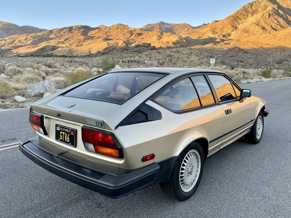 1986 Alfa Romeo Alfetta GT - Image 11 of 31