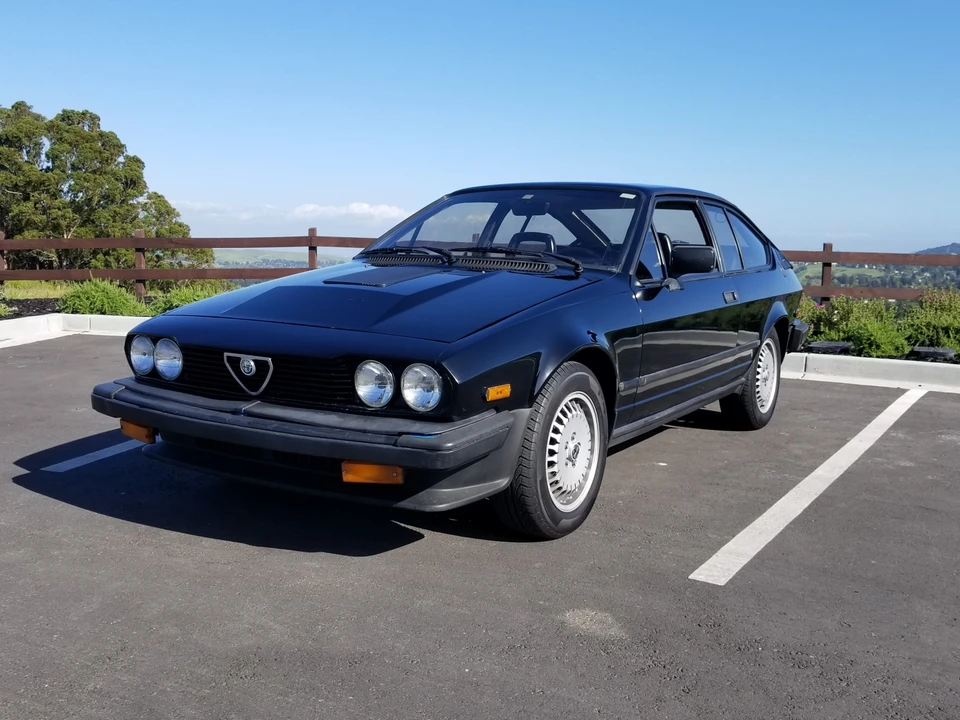 1986 Alfa Romeo Alfetta GT - Image 13 of 31