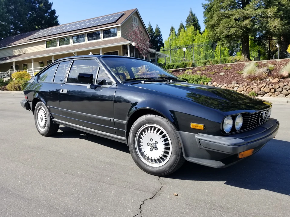 1986 Alfa Romeo Alfetta GT - Image 5 of 31