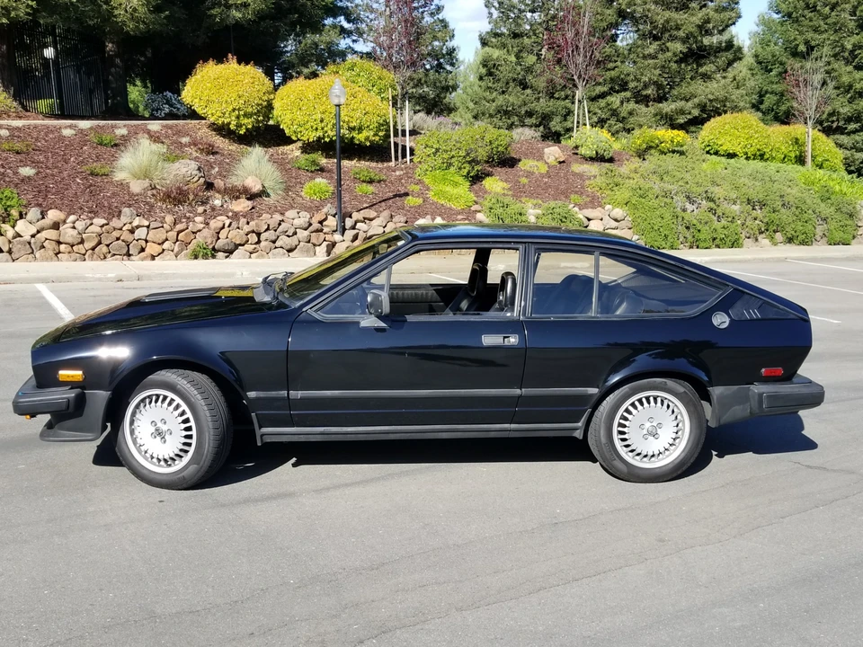 1986 Alfa Romeo Alfetta GT - Image 15 of 31