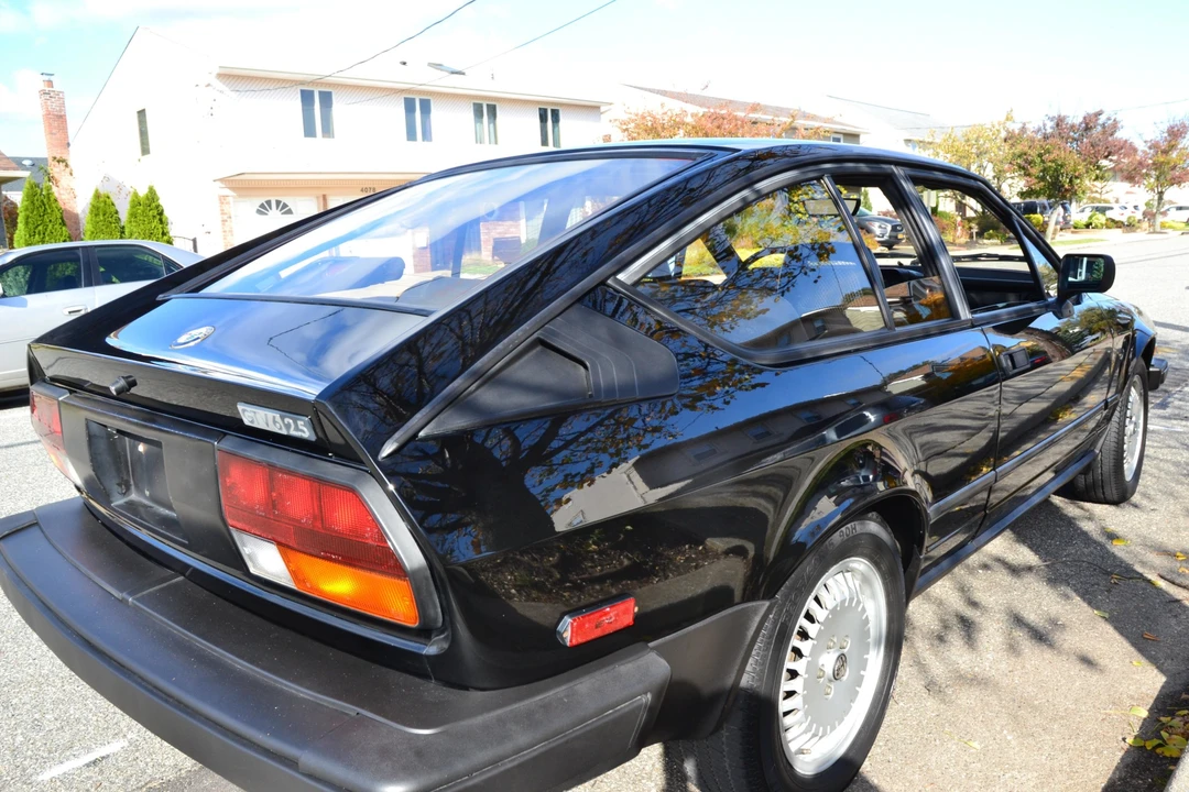 1986 Alfa Romeo Alfetta GT - Image 22 of 31