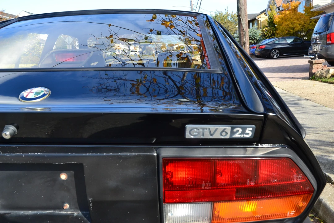 1986 Alfa Romeo Alfetta GT - Image 27 of 31