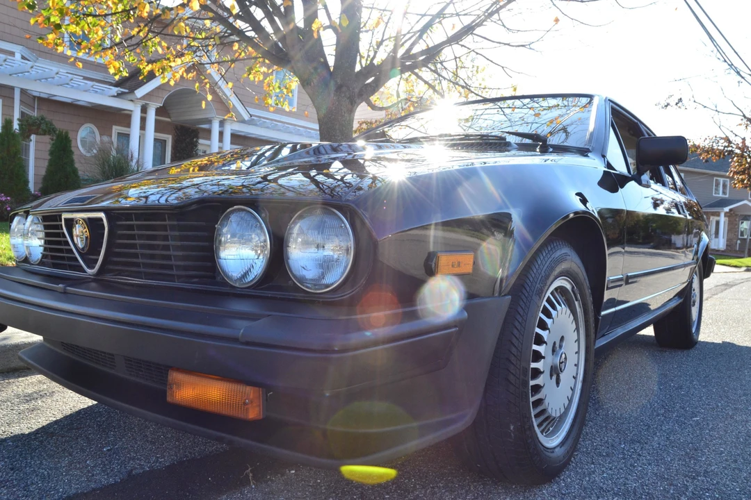1986 Alfa Romeo Alfetta GT - Image 9 of 31