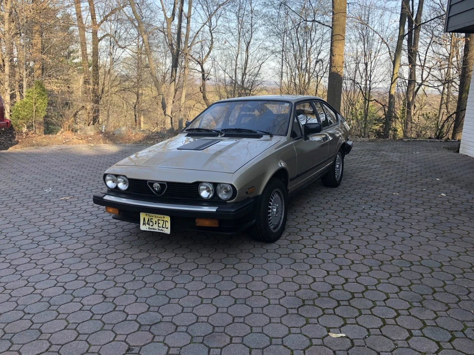 1986 Alfa Romeo Alfetta GT - Image 4 of 31