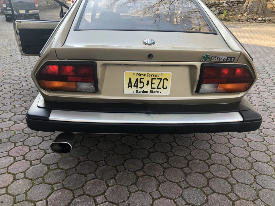 1986 Alfa Romeo Alfetta GT - Image 8 of 31
