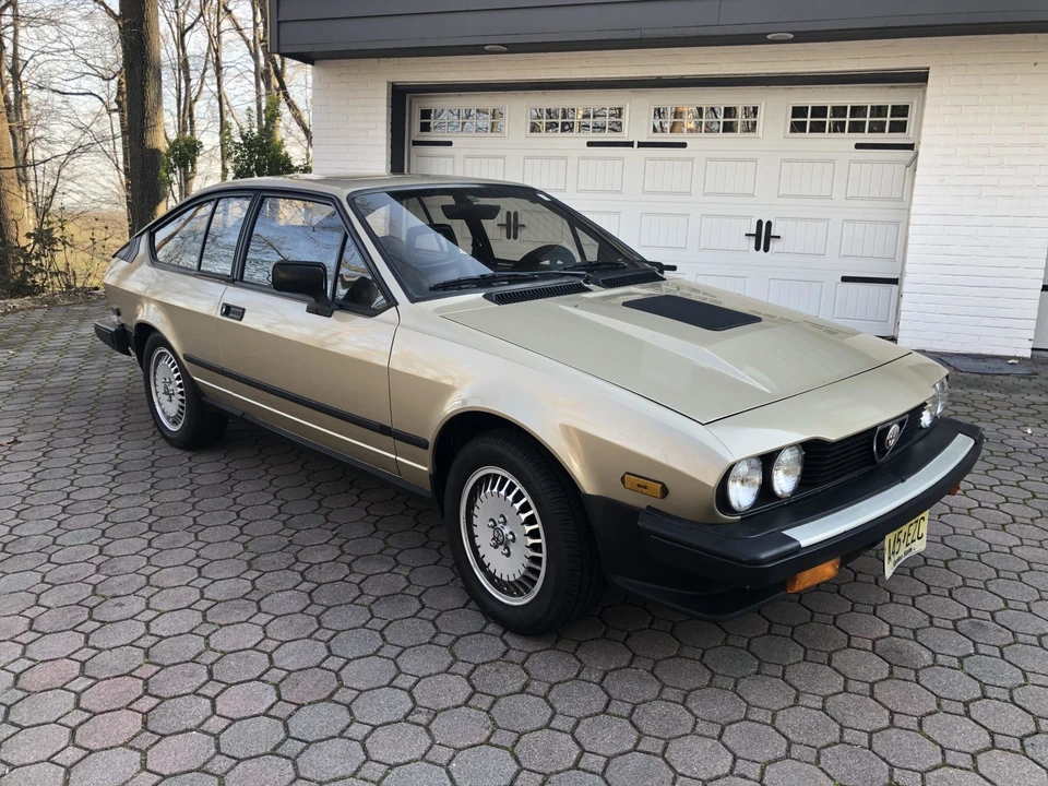 1986 Alfa Romeo Alfetta GT - Image 3 of 31