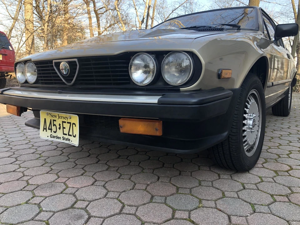 1986 Alfa Romeo Alfetta GT - Image 12 of 31