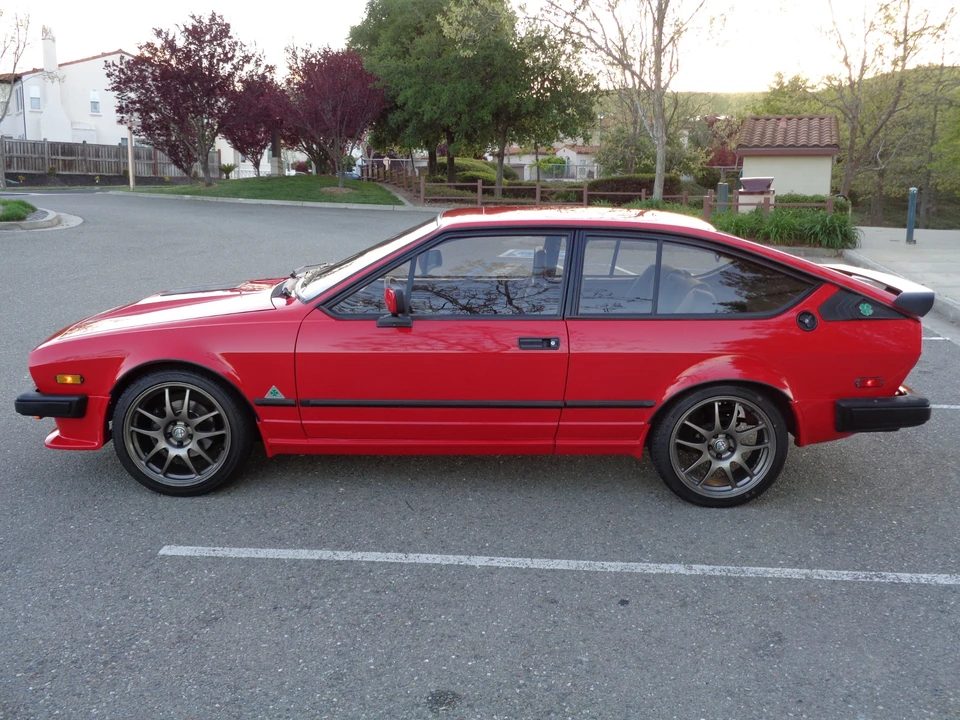1986 Alfa Romeo Alfetta GT - Image 7 of 31