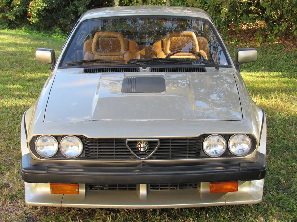 1986 Alfa Romeo Alfetta GT - Image 13 of 31