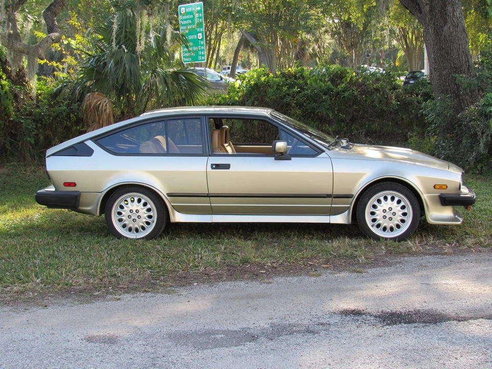 1986 Alfa Romeo Alfetta GT - Image 9 of 31