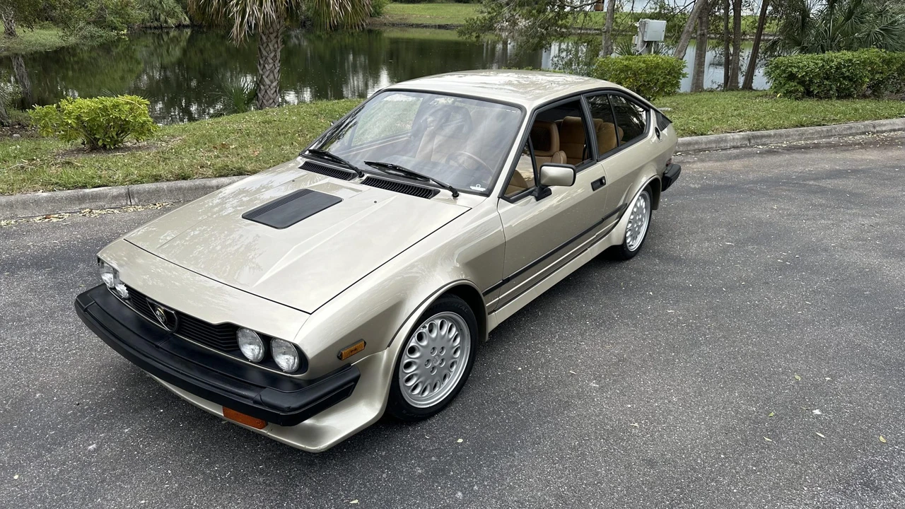 1986 Alfa Romeo Alfetta GT - Image 3 of 31