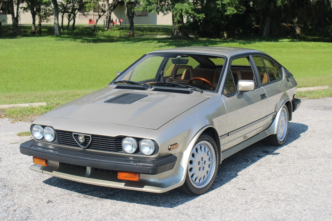 1986 Alfa Romeo Alfetta GT - Image 16 of 31