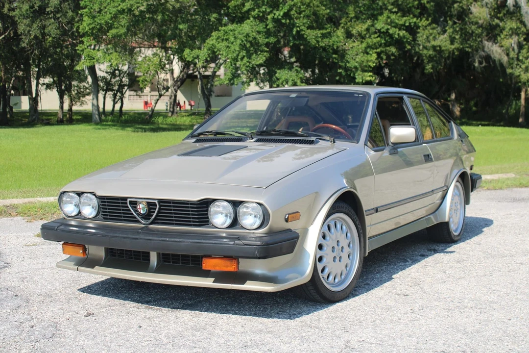 1986 Alfa Romeo Alfetta GT - Image 17 of 31