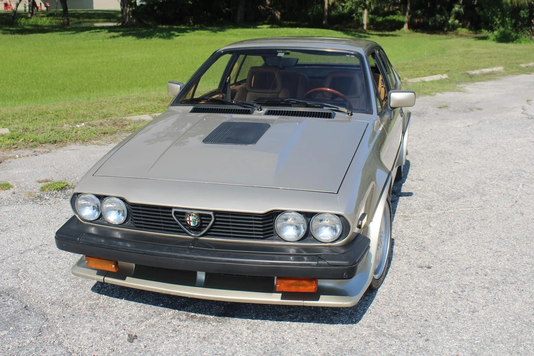 1986 Alfa Romeo Alfetta GT - Image 14 of 31