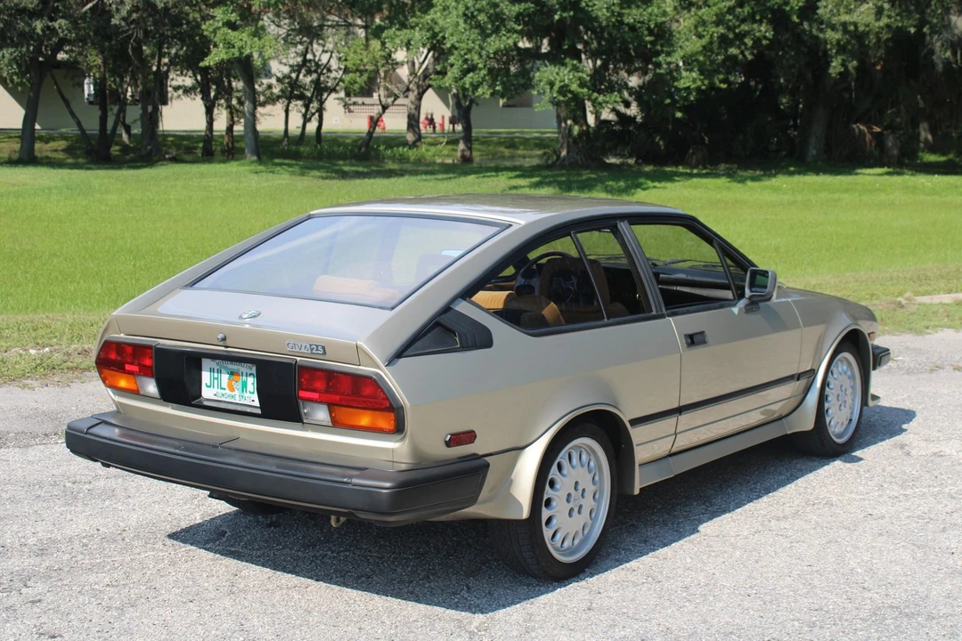 1986 Alfa Romeo Alfetta GT - Image 22 of 31